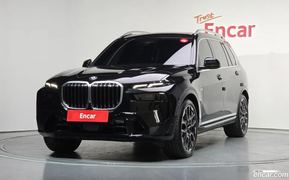 BMW X7 xDrive 40d M 6 2024 — photo 1, buy with delivery to Moscow