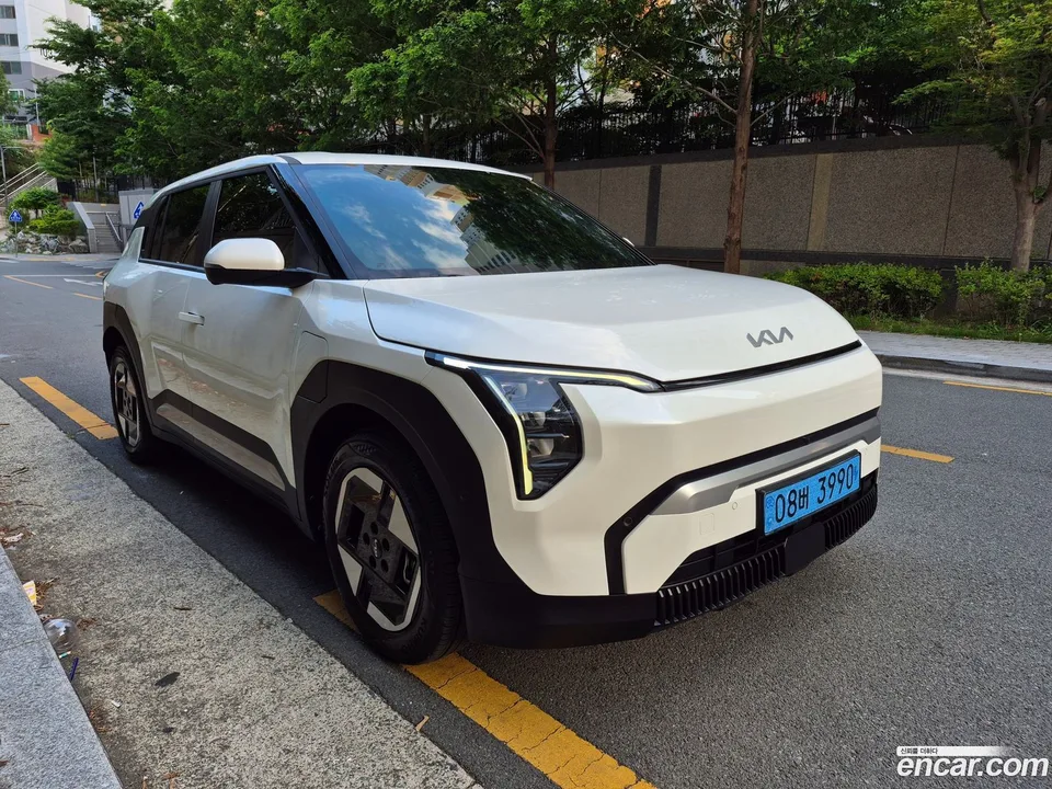 Kia EV3 2WD 2025 — thumbnail 3