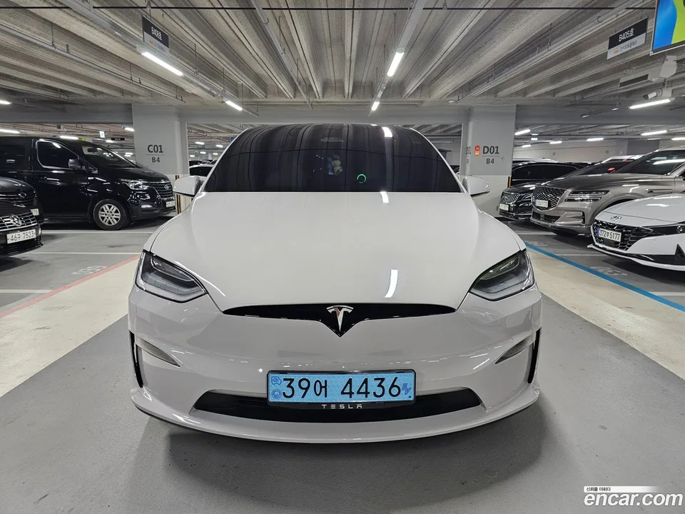 Tesla Model X AWD 2023 — миниатюра 3