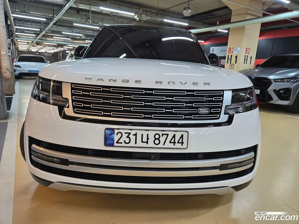 Land Rover Range Rover P530 AB LWB 2023 — миниатюра 4