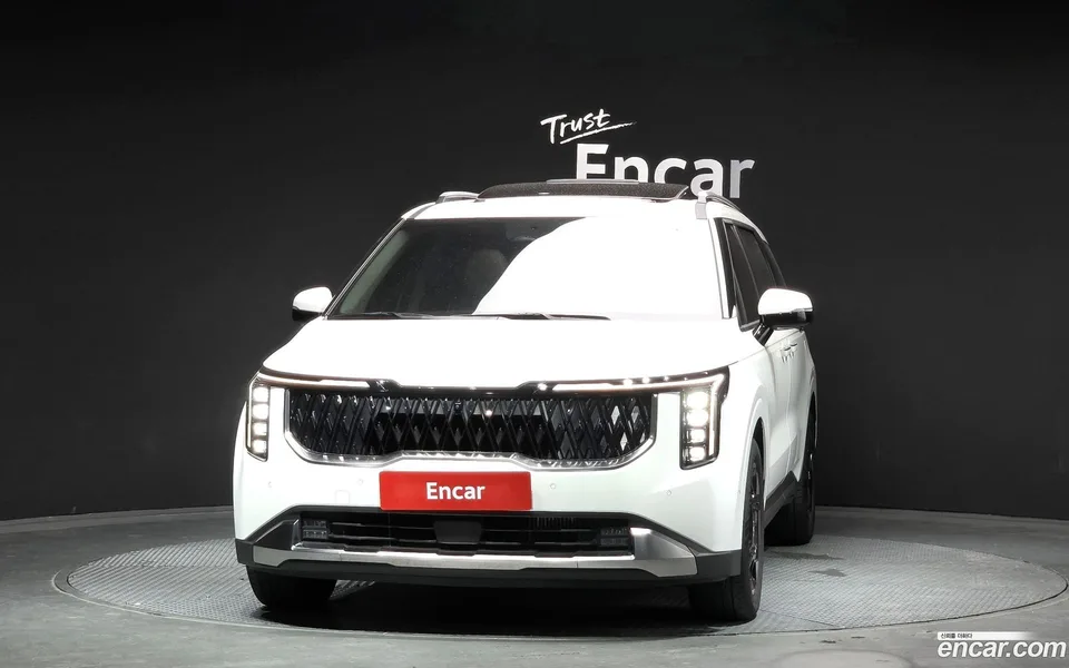 Kia Carnival 9 2025 — thumbnail 3