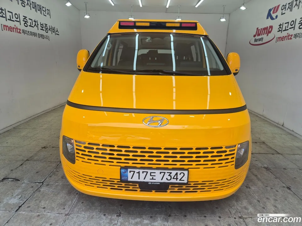 Hyundai Staria L3.5 2022 — миниатюра 3