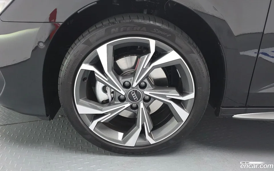 Audi A3 (8Y) 40 TFSI 2025 — миниатюра 2