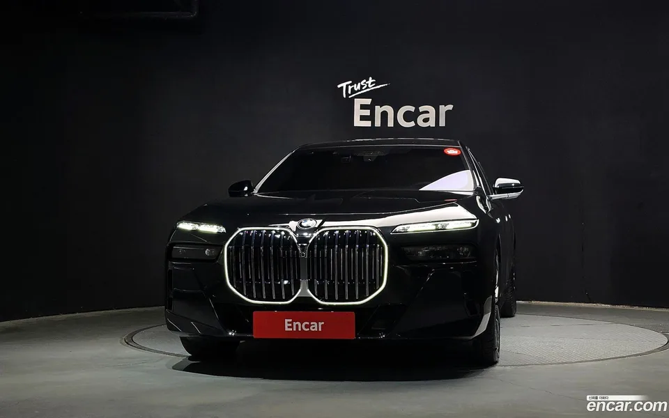 BMW 7 Series 740i xDrive M 2025 — миниатюра 3