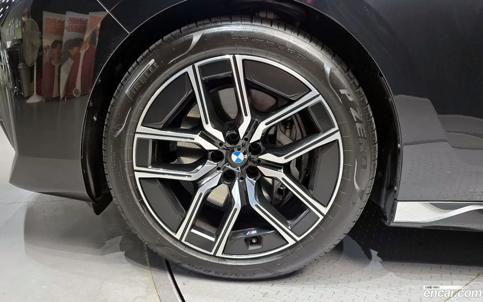 BMW 7 Series 740i xDrive M 2025 — миниатюра 5