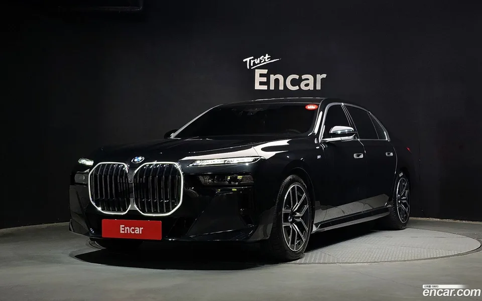 BMW 7 Series 2025