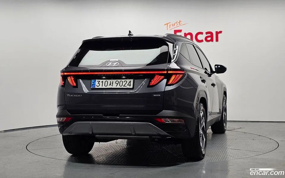 Hyundai Tucson 1.6 4WD 2023 — миниатюра 4