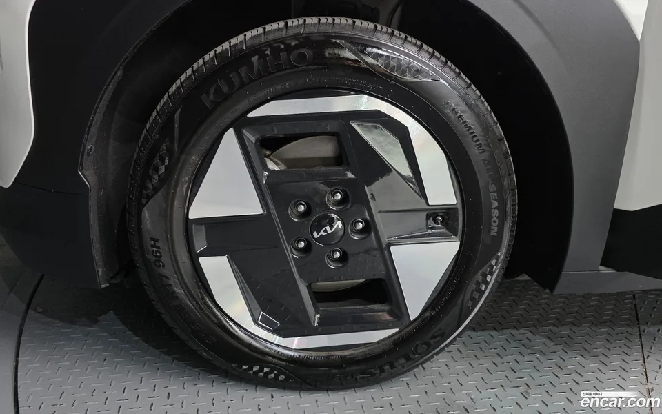 Kia EV3 2WD 2024 — миниатюра 2