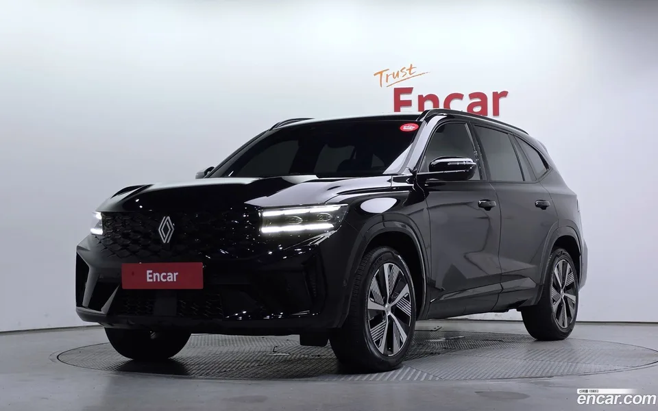 Renault Samsung Grand Koleos 1.5 E-TECH 2WD 2025 — photo 1, buy with delivery to Moscow