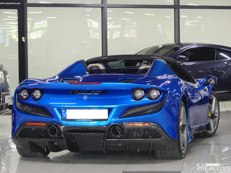 Ferrari F8 Spider 3.9 V8 2022 — thumbnail 4