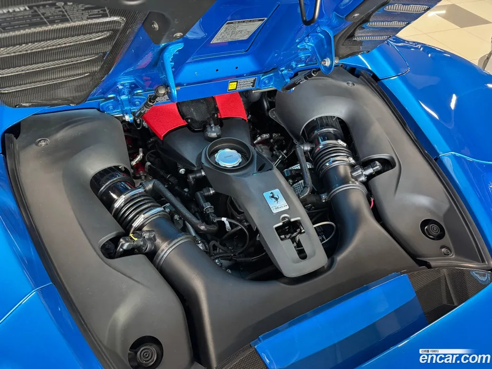Ferrari F8 Spider 3.9 V8 2022 — thumbnail 5