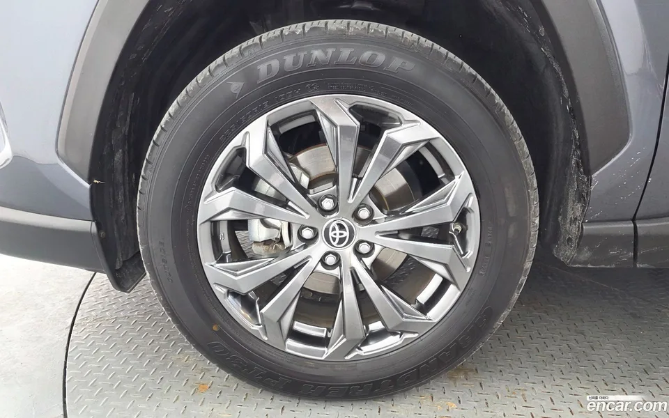 Toyota RAV4 2.5 4WD LTD 2023 — миниатюра 2