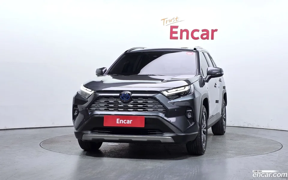 Toyota RAV4 2.5 4WD LTD 2023 — миниатюра 3