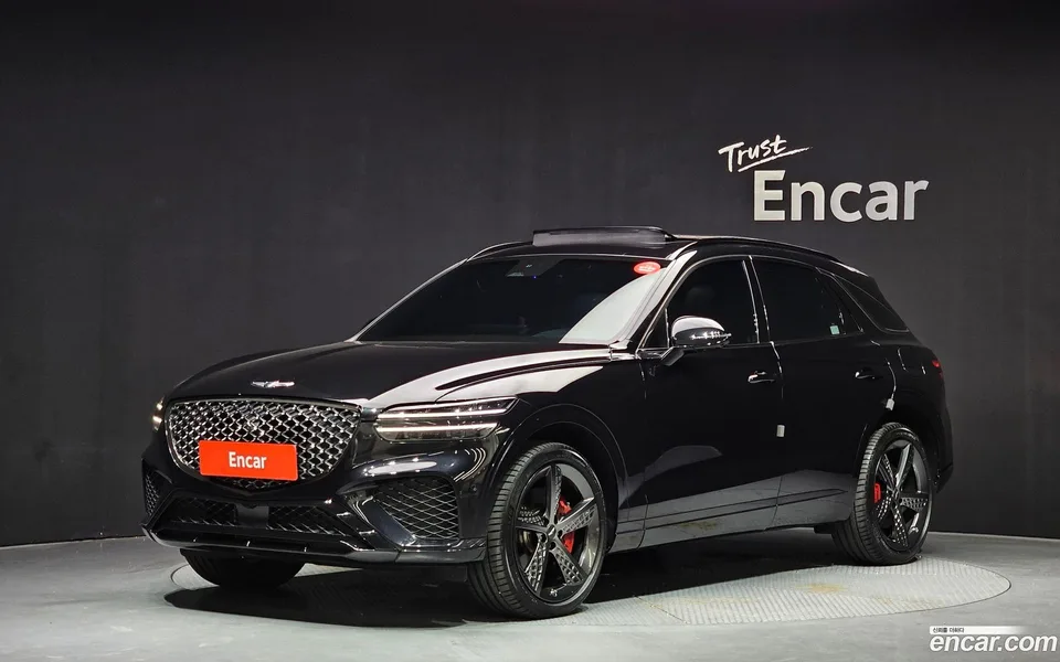 Genesis GV70 3.5T AWD 2023 — photo 1, buy with delivery to Moscow