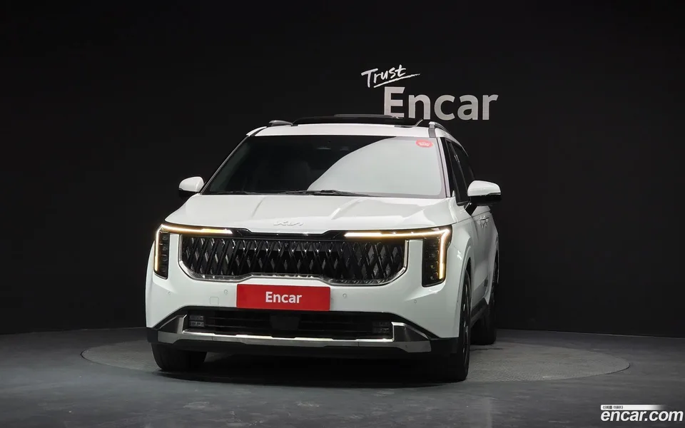 Kia Carnival 9 2024 — thumbnail 3