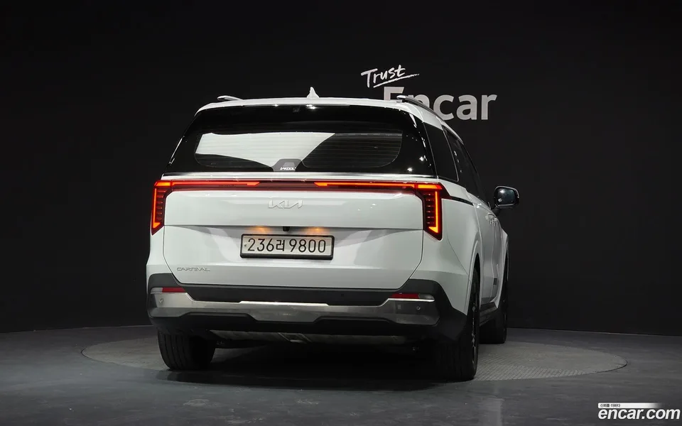 Kia Carnival 9 2024 — thumbnail 4
