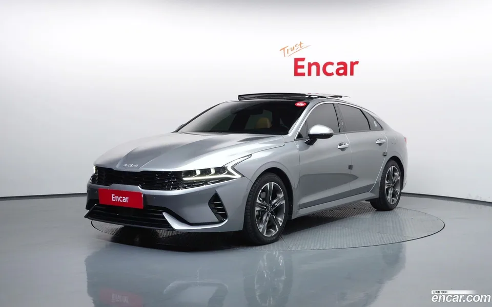 Kia K5 Hybrid 2023