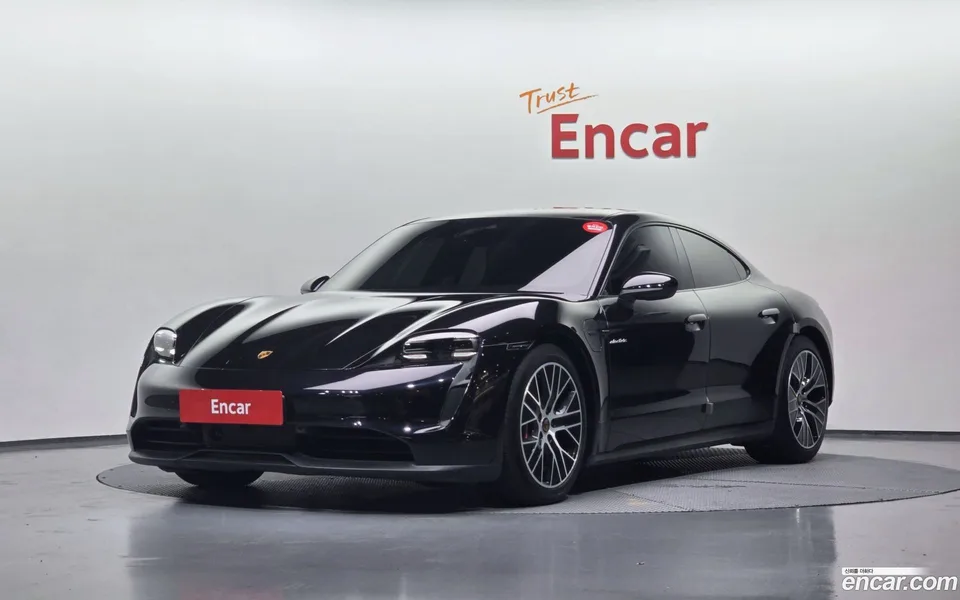 Porsche Taycan 2022
