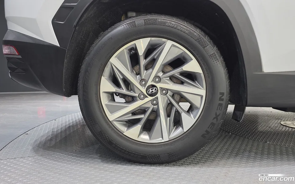 Hyundai Tucson 1.6 2WD 2023 — миниатюра 5