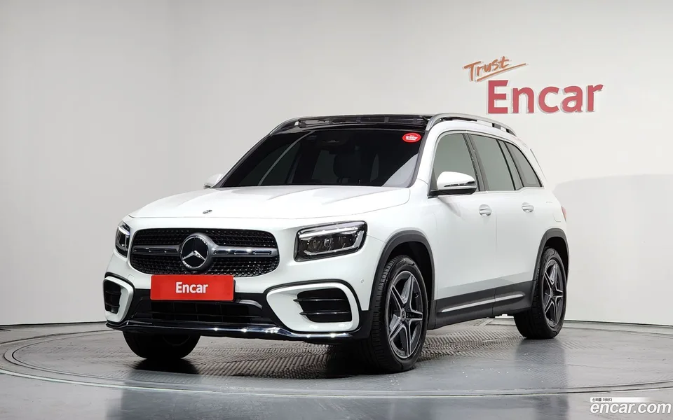 Mercedes-Benz GLB-Class 2024