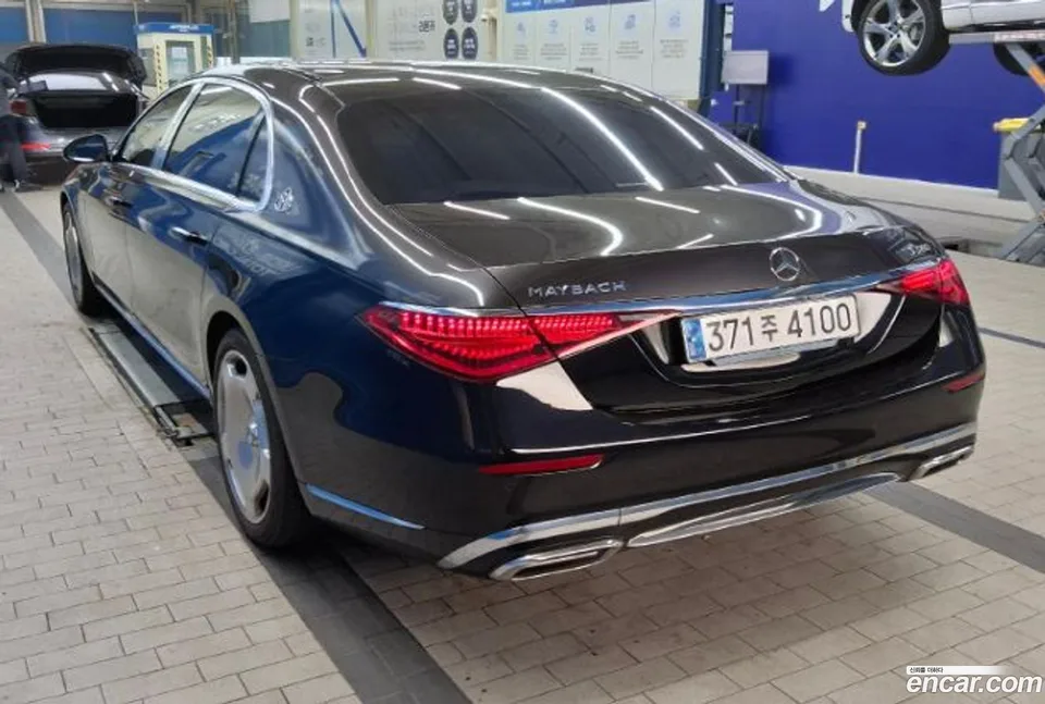 Mercedes-Benz S-Class S580 4MATIC 2023 — thumbnail 4