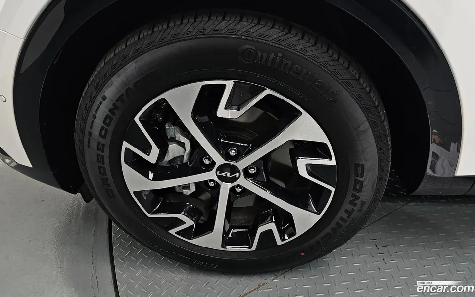 Kia Sportage Hybrid 2WD 2024 — миниатюра 5