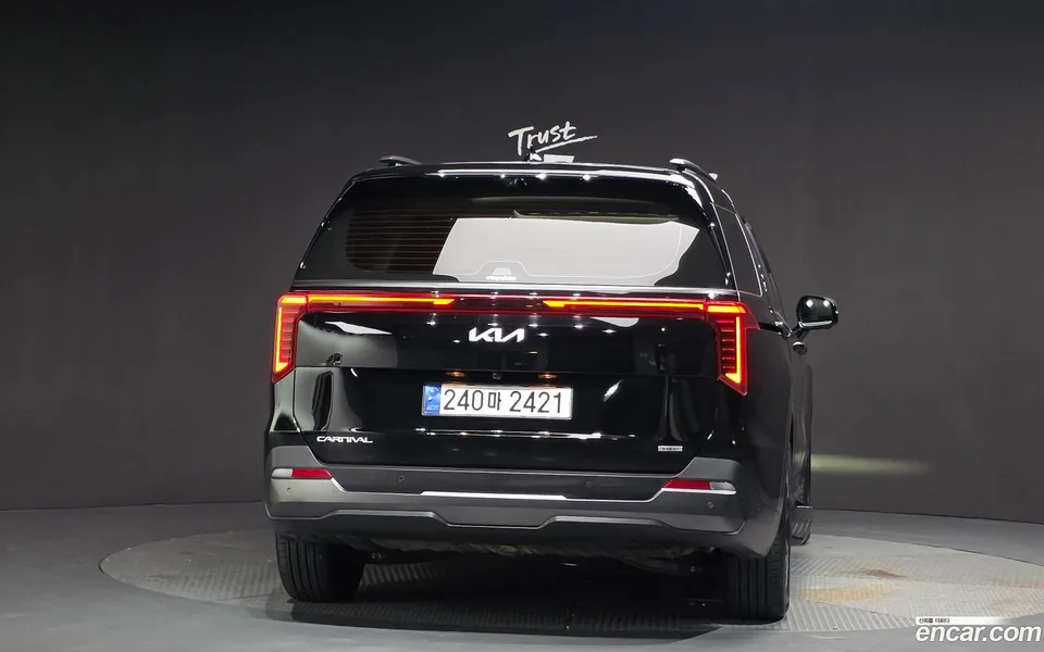 Kia Carnival HEV 7 2024 — thumbnail 4
