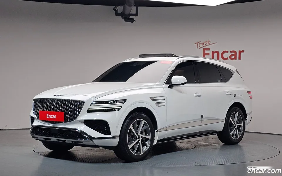 Genesis GV80 2.5T AWD 2025 — photo 1, buy with delivery to Moscow