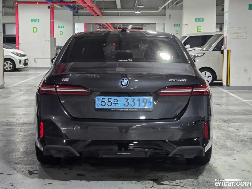 BMW i5 eDrive 40 M 2024 — thumbnail 3