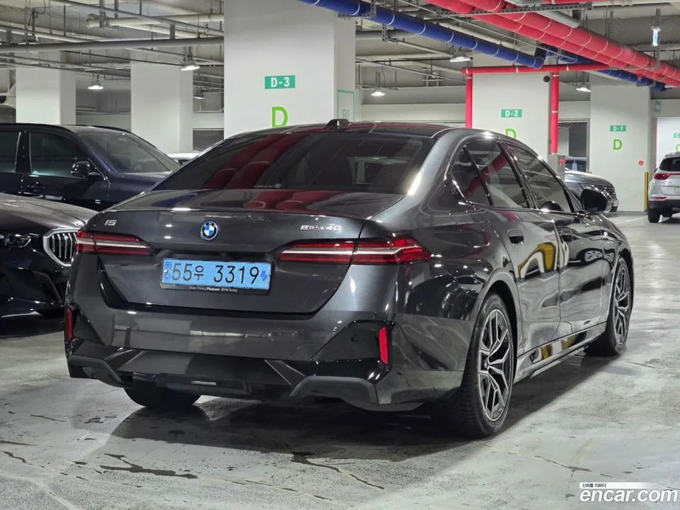 BMW i5 eDrive 40 M 2024 — thumbnail 4