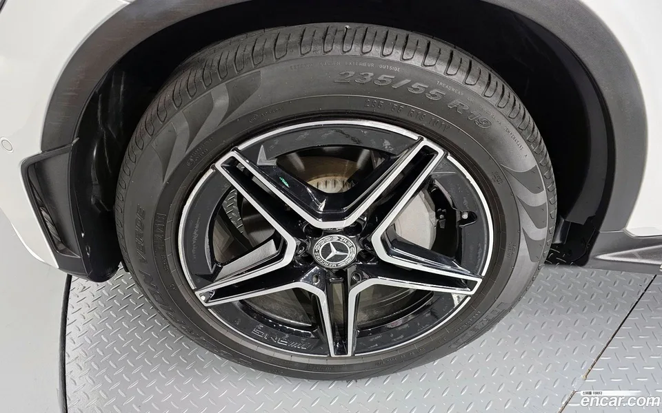 Mercedes-Benz GLC-Class GLC300 4MATIC 2022 — миниатюра 2