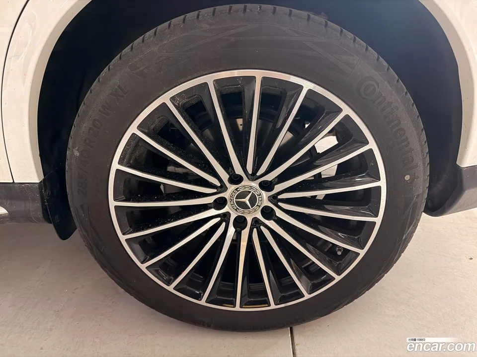 Mercedes-Benz GLC-Class GLC300 4MATIC 2025 — миниатюра 2