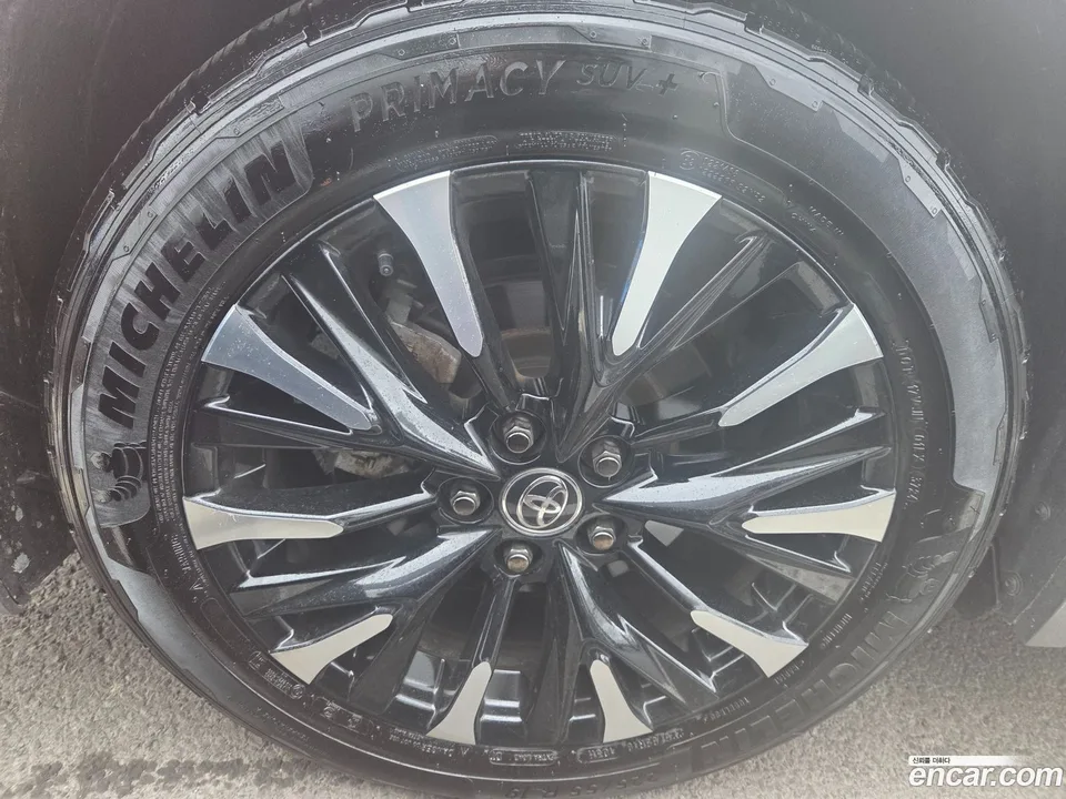 Toyota Alphard 2.5 HEV AWD 2024 — миниатюра 5