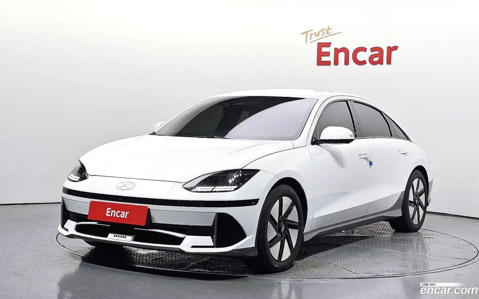 Hyundai Ioniq 6 2022 — фото 1, купить с доставкой в Москву