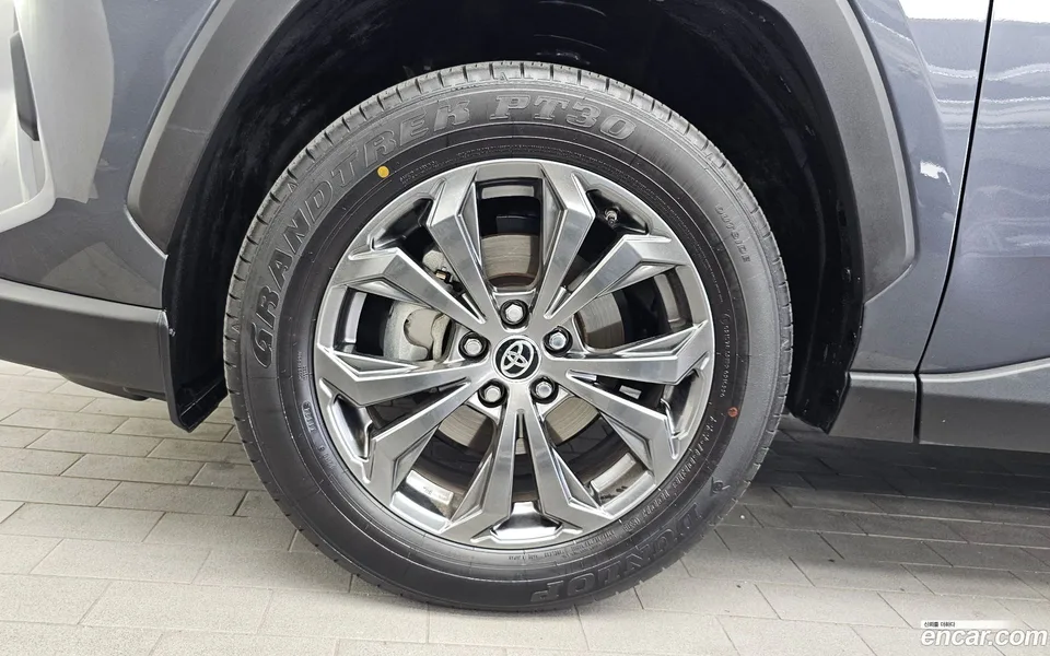 Toyota RAV4 2.5 4WD LTD 2024 — миниатюра 5