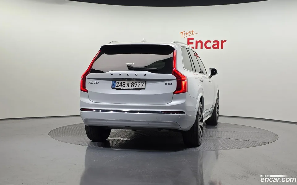 Volvo XC90 B6 2022 — миниатюра 4