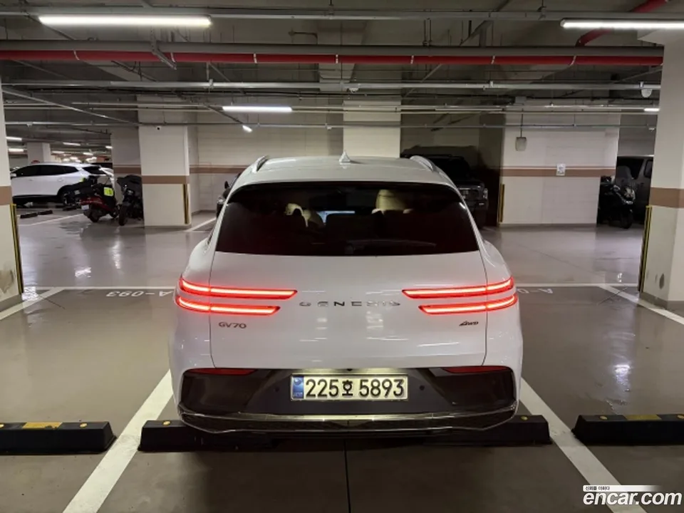 Genesis GV70 2.5T AWD 2025 — миниатюра 4