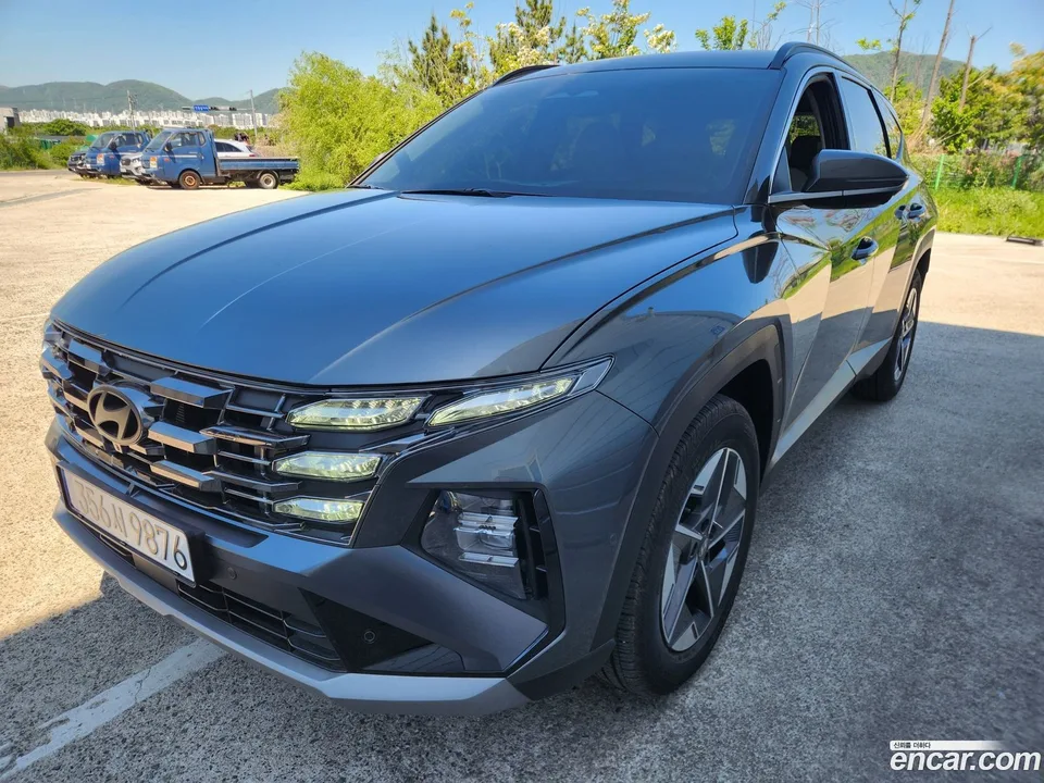 Hyundai Tucson Hybrid NX4 HEV 1.6 2WD 2025 — фото 1, купить с доставкой в Москву