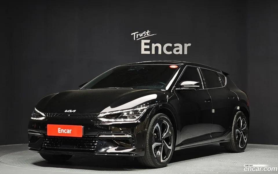 Kia EV6 4WD 2022 — photo 1, buy with delivery to Moscow