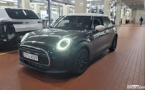 MINI Cooper 2024 buy in Moscow