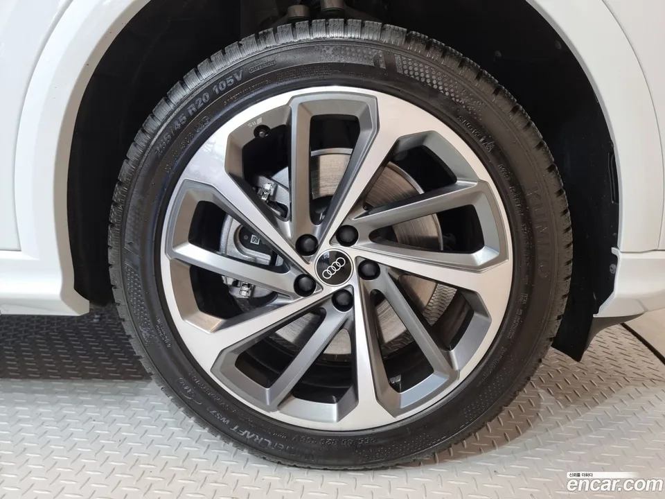 Audi Q5 (80A) 40 TDI S Line 2025 — миниатюра 2