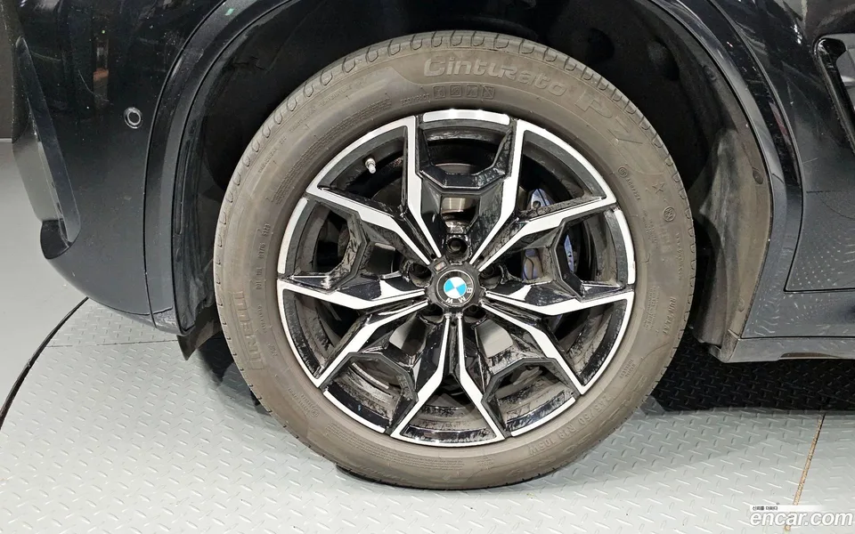 BMW X4 xDrive20i M 2024 — thumbnail 2