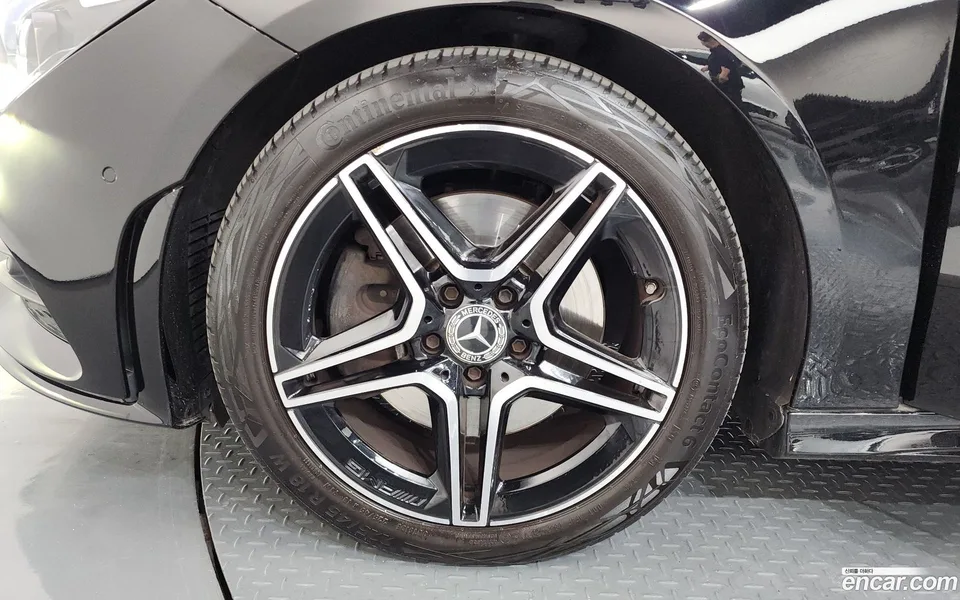 Mercedes-Benz CLA-Class CLA250 4MATIC 2022 — миниатюра 2