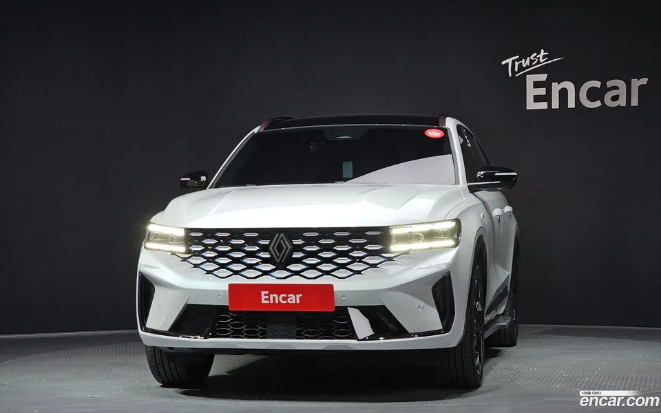 Renault Samsung Grand Koleos 1.5 E-TECH 2WD 2025 — миниатюра 3
