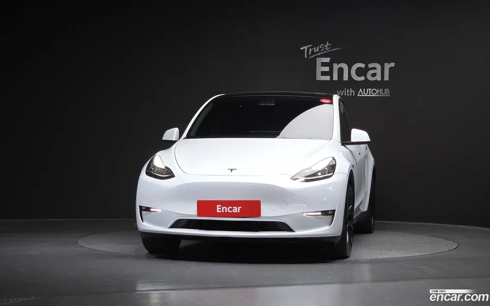 Tesla Model Y AWD 2022 — миниатюра 3