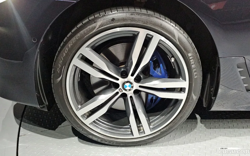 BMW 6 Series GT 630i xDrive M 2023 — миниатюра 2
