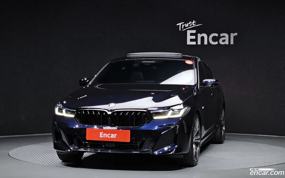 BMW 6 Series GT 630i xDrive M 2023 — миниатюра 3