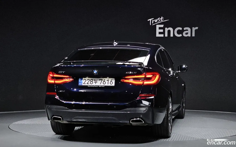 BMW 6 Series GT 630i xDrive M 2023 — миниатюра 4