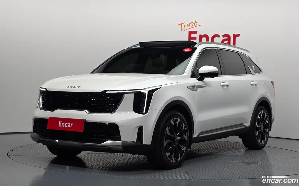 Kia Sorento 2.5T 2WD 2023 — photo 1, buy with delivery to Moscow