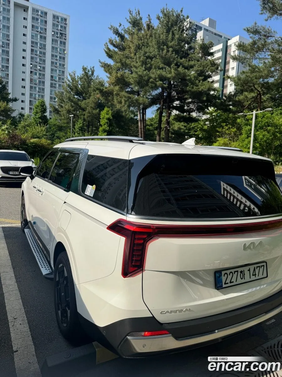Kia Carnival HEV 7 2025 — миниатюра 5